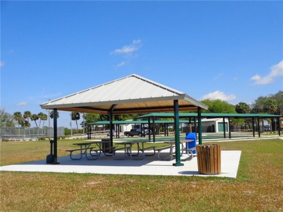 3497  DISCOVERY DR ,PUNTA GORDA,33983 en Colombia - Amoblados.co