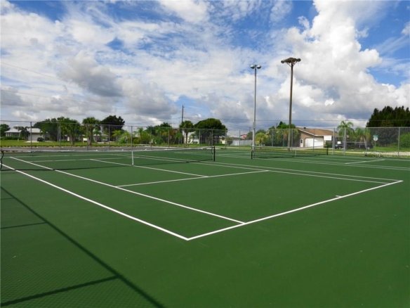3497  DISCOVERY DR ,PUNTA GORDA,33983 en Colombia - Amoblados.co