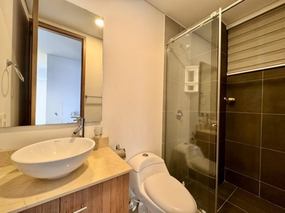 Cosmoplaza | 2 Alcobas, Piscina y Parqueadero en Cali - Amoblados.co