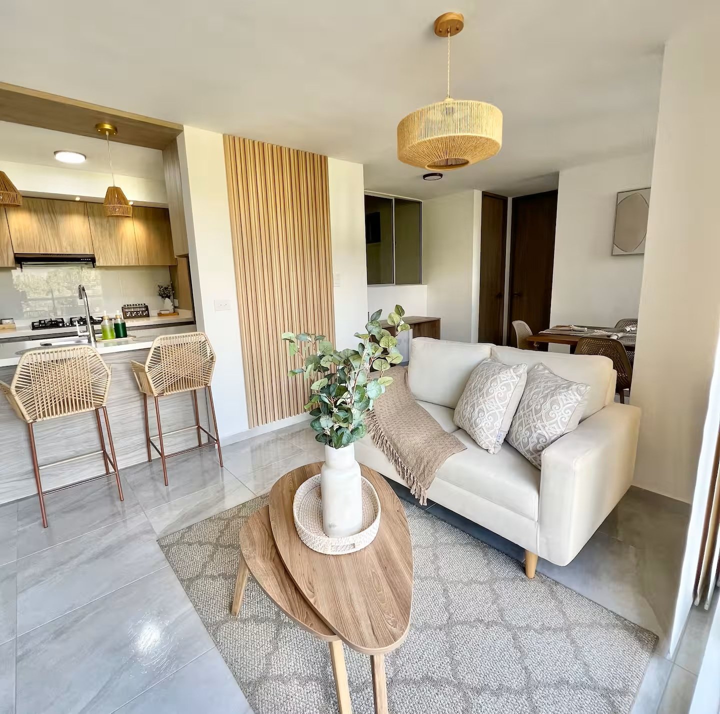 ¡Acogedor y minimalista apartamento con vistas a la montaña! en Bucaramanga - Amoblados.co