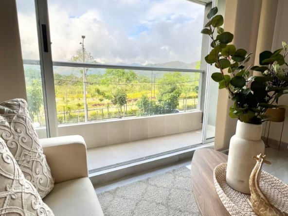 ¡Acogedor y minimalista apartamento con vistas a la montaña! en Bucaramanga - Amoblados.co