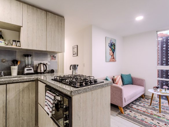 ACOGEDOR APARTAMENTO CON LINDA VISTA EN SABANETA CERCA DE MAYORCA MALL en Medellin - Amoblados.co
