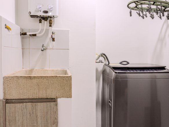 ACOGEDOR APARTAMENTO CON LINDA VISTA EN SABANETA CERCA DE MAYORCA MALL en Medellin - Amoblados.co