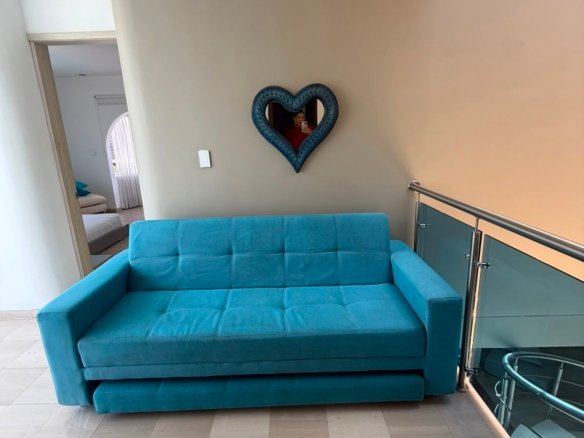 Ciudad Jardín Casa Amoblada con Piscina 5Hab en Cali - Amoblados.co