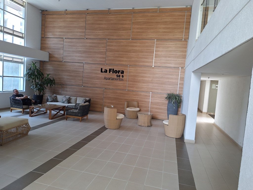 Terraza Flora 586  Exclusivo & moderno en Palmira - Amoblados.co