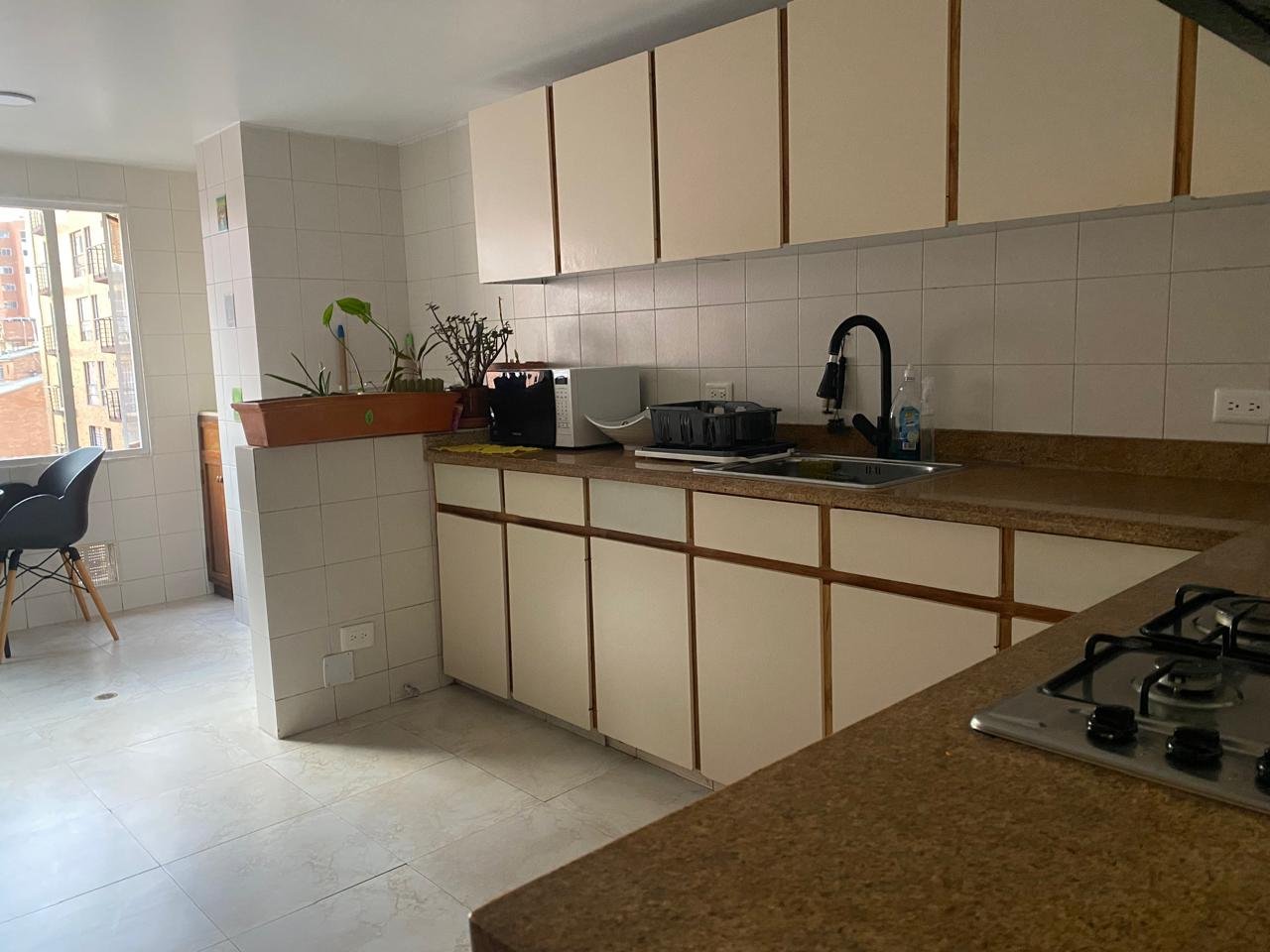 Cedritos Apartamento 3 Habitaciones – Carrera 13 # 142 en Bogotá - Amoblados.co