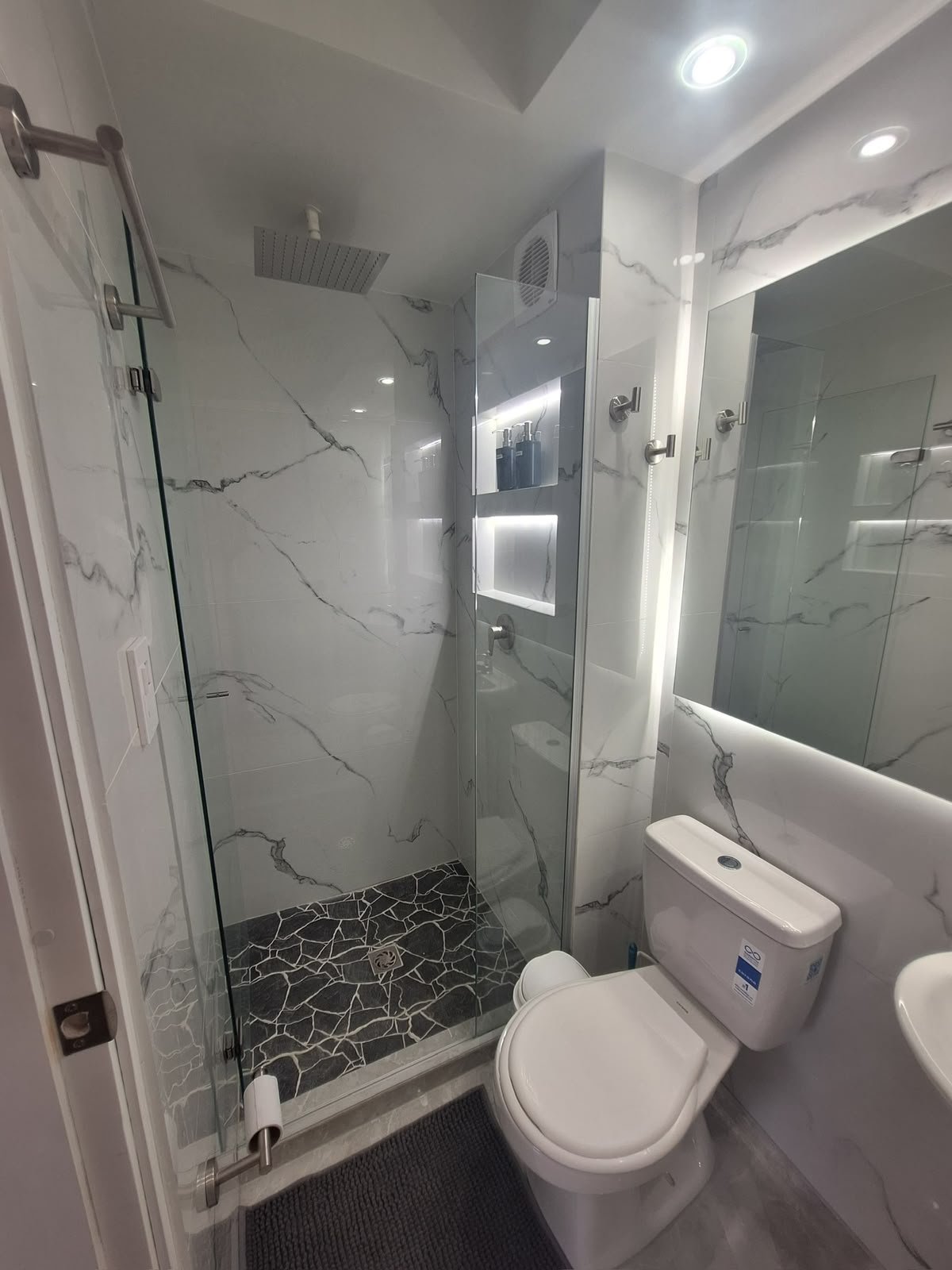 Ciudad Mallorquín 2Hab/2Ba – Norte de Barranquilla Apartamento Amoblado