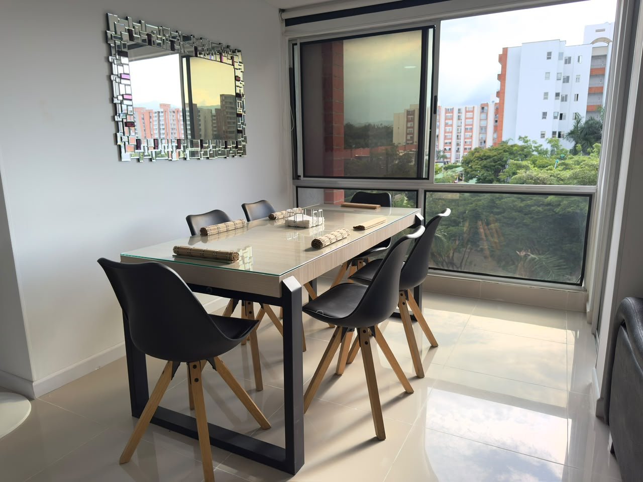 Valle del Lili Éxito – Apartamento Amoblado 3 Habitaciones Sur Cali en Cali - Amoblados.co