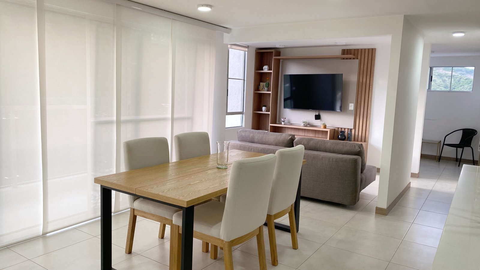 Menga Apartamento 2 Habitaciones – Avenida 9 Norte # 56N 140 en Cali - Amoblados.co