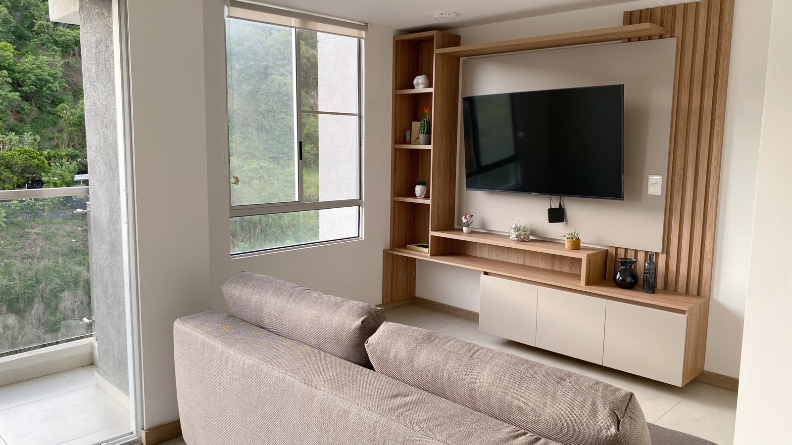 Menga Apartamento 2 Habitaciones – Avenida 9 Norte # 56N 140 en Cali - Amoblados.co
