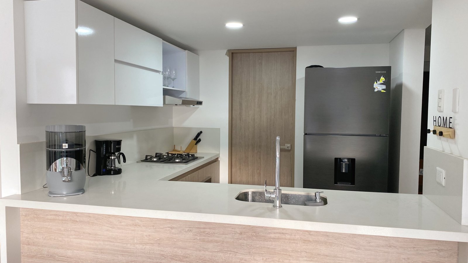 Menga Apartamento 2 Habitaciones – Avenida 9 Norte # 56N 140 en Cali - Amoblados.co